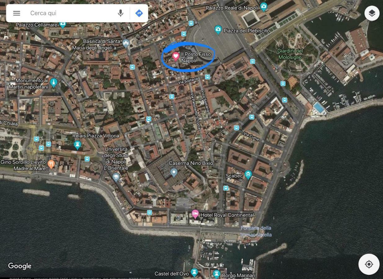 Il Posto Fisso Napoli Apartment Luaran gambar